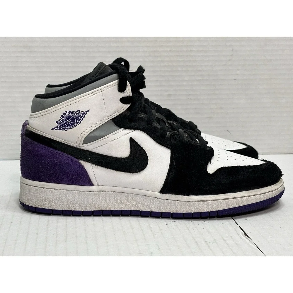 Air Jordan 1 Mid SE Varsity Purple‎ Suede GS 6.5Y BQ6931-105 Black White Shoes